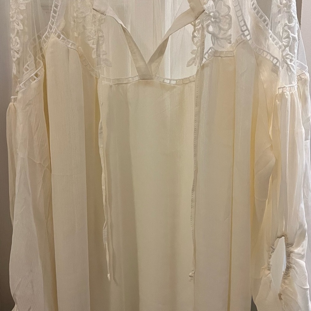 Hayden Los Angeles Cream Blouse